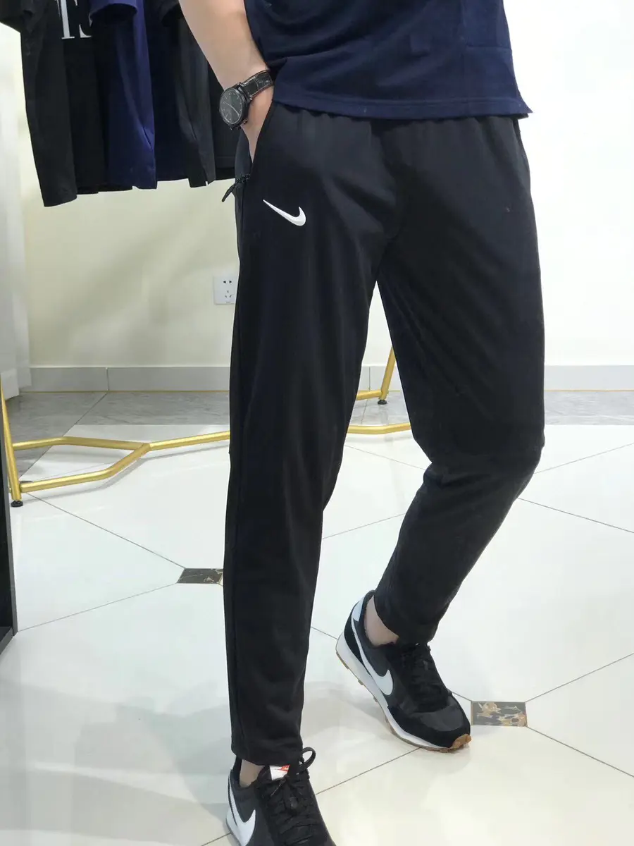 点此购买 耐克夏季加密冰丝高弹小直筒长裤 云148003