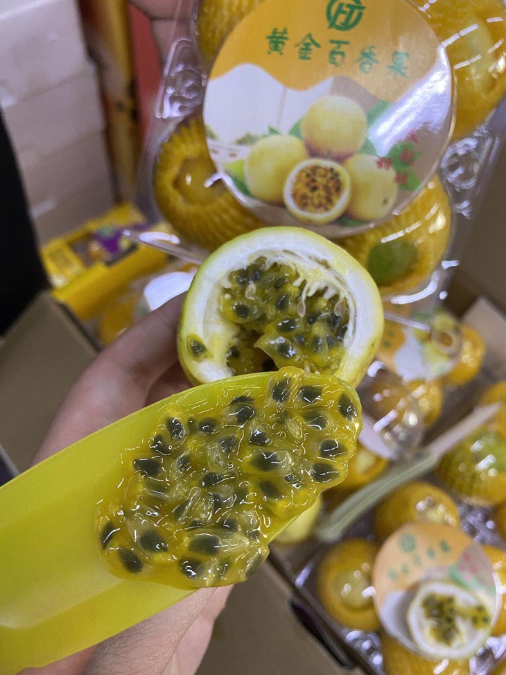 周日取货黄金百香果果肉饱满汁液丰富果香诱人