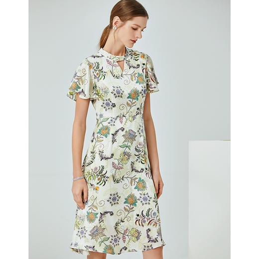 EITIE爱特爱夏季新款时尚清新飞飞袖V领收腰A摆印花连衣裙女B2007414 商品图2