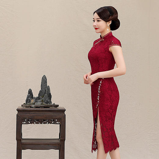 上海旗袍厂ys-05932酒红色圆领旗袍喜婆婆绣花旗袍裙