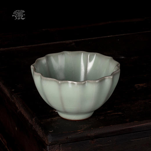 问鼎官窑宋青撷芳杯 商品图0