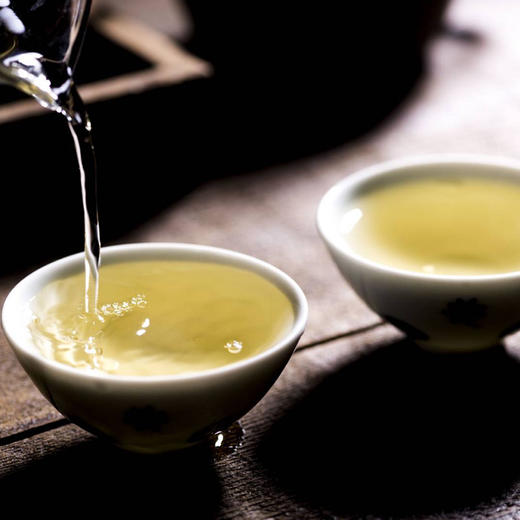 2019年普洱茶 祺丰源名茶典册——临沧大雪山茶源集 200g/饼*4饼 商品图2