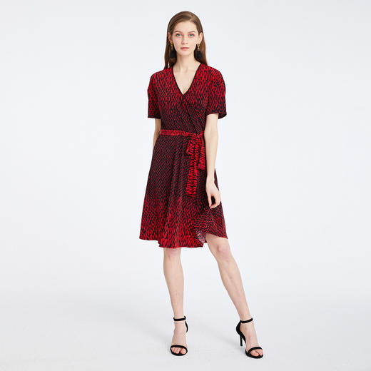 QF85D斯尔丽瑟俪2020年夏季新品收腰V领短袖针织印花连衣裙 商品图3