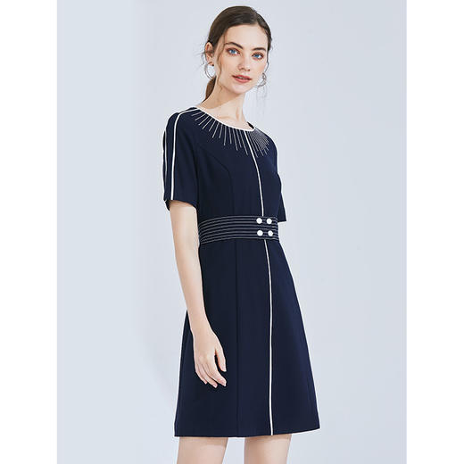 EITIE爱特爱女装夏季新品短袖收腰显瘦气质修身优雅连衣裙A字5907609 商品图3