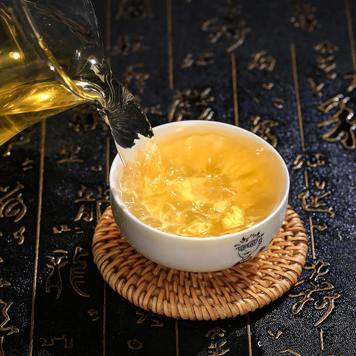 2019年普洱茶  祺丰源名茶典册—茶王金奖合集  5*200g/饼（1000g/提） 商品图2