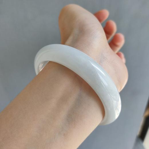 翡翠手镯 圈号：56# 商品图3