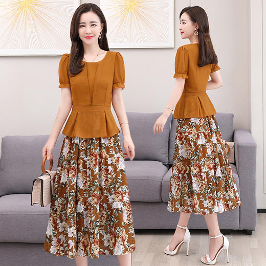 WZNH-WX33069夏新款韩版时尚气质优雅修身雪纺衫印花半身裙两件套 商品图1