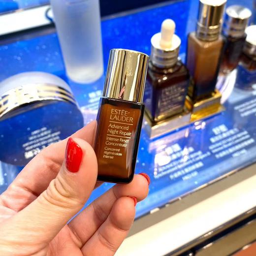 正装690 15倍小棕瓶浓缩精华！雅诗兰黛高能小棕瓶精华5ml中样 高能修护 水润维稳 舒缓改善泛红肌 强韧屏障 缩小毛孔 细嫩透亮 非常稀缺 4个包邮 商品图1