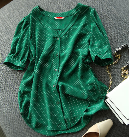 QCJZ-美到哭的森林绿波点上衣 要多迷人有多迷人 商品图3