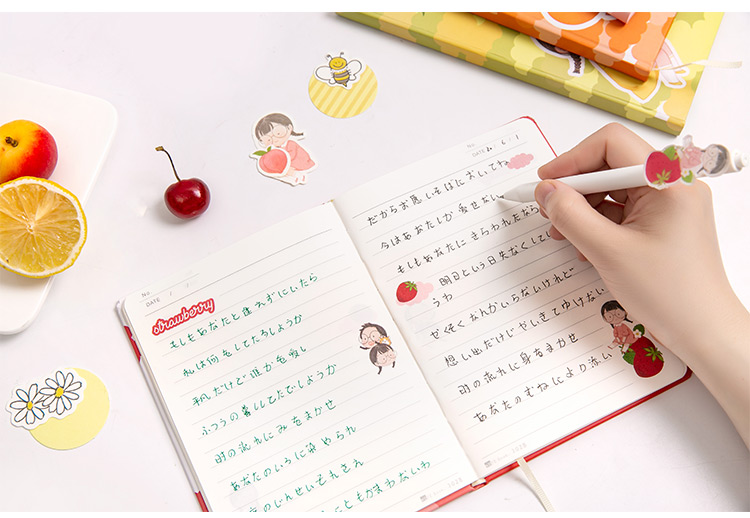 三年二班z麻球硬面笔记本子卡通可爱学生用彩页日记本创意手帐本