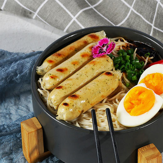 龙当当鸡肉早餐肠260克 商品图1