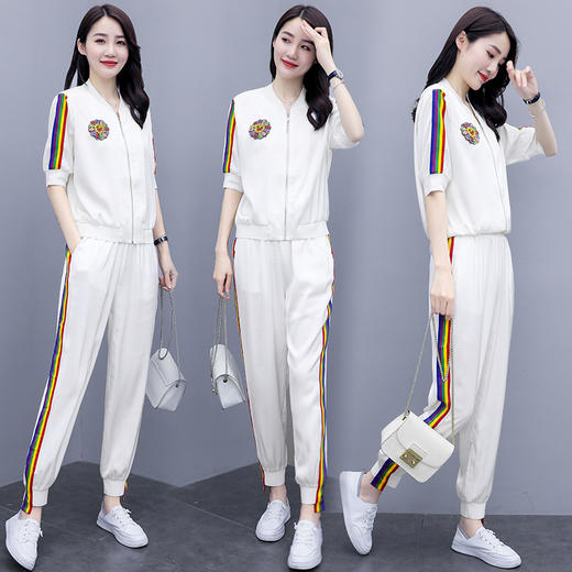 WZNH-ANY216新品钉珠棒球服外套+撞色彩条纹束脚裤两件套 商品图0