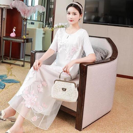 LX20049-2020高端重工刺绣中国风复古荷花改良连衣裙 商品图0