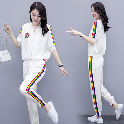 WZNH-ANY216新品钉珠棒球服外套+撞色彩条纹束脚裤两件套 商品图2