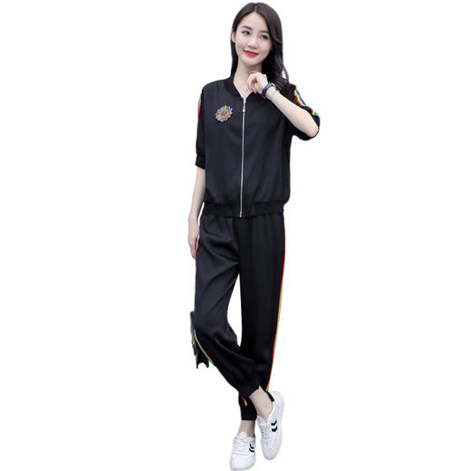 WZNH-ANY216新品钉珠棒球服外套+撞色彩条纹束脚裤两件套 商品图3