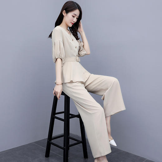 WZNH-HYGG8212新款气质小香风显瘦洋气时尚阔腿裤两件套 商品图1