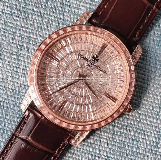 台湾厂 ⌚️江诗丹顿🇨🇭传袭系列 新款奢华满天星型号：82760/000G-9952男士腕表，表壳用316L精钢加电白金工艺，特别闪烁靓丽，施华路世奇水晶钻手工镶钻工艺，搭配双卜永不刮花蓝宝石玻璃 商品图12