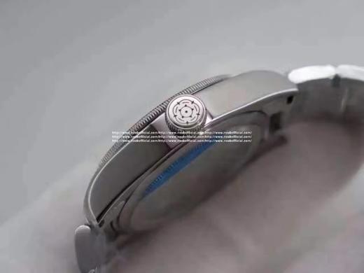 ZF 神器帝陀小黑花ZF出品 2017年巴塞尔新款帝陀小兰花，在老款的基础上官方做出了细节调整1.调整玻璃的款式将原先的平行设计修改成锅盖形，更加强烈的展现该系列复古怀旧的情怀2.重新设计钢带，17款 商品图10