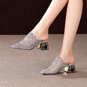 HL-XZY103-9589夏季新款真皮粗跟水钻性感拖鞋