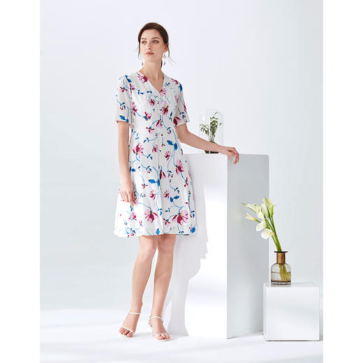 EITIE爱特爱5907665连衣裙 商品图1