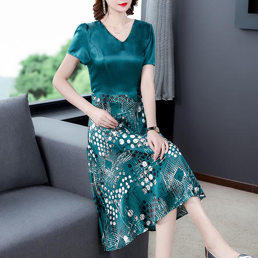 AHM-yjr8338大牌2020年新款潮时尚印花收腰显瘦桑蚕丝连衣裙 商品图0