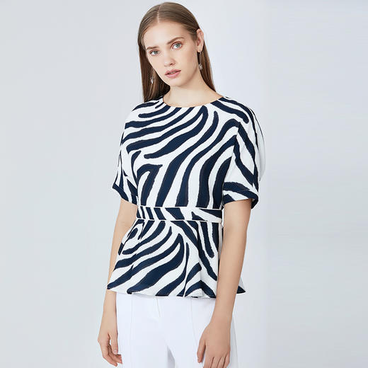 EITIE爱特爱修身显瘦百搭印花收腰小上衣B2013432 商品图8