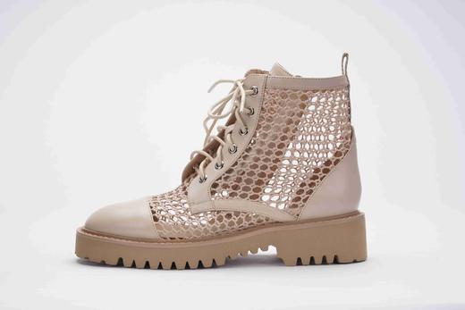 westory2020夏新英伦气质范轻薄优雅性感平底渔网马丁靴W20CS70351 商品图0