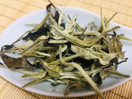 月光白茶饼茶357g