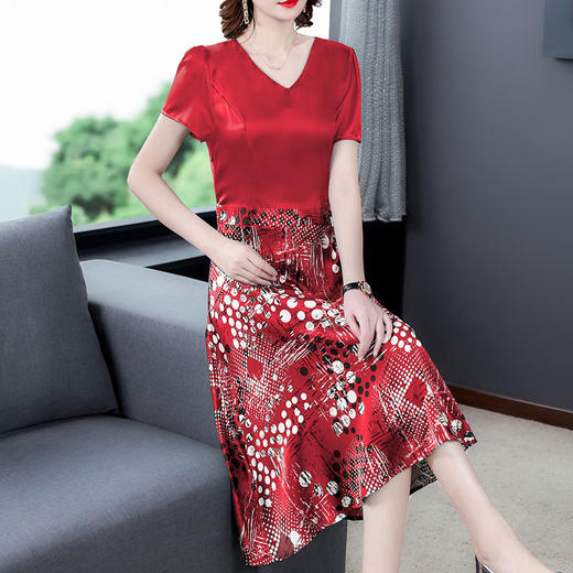 AHM-yjr8338大牌2020年新款潮时尚印花收腰显瘦桑蚕丝连衣裙 商品图2