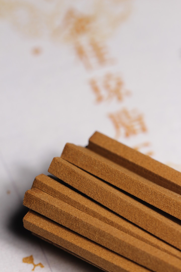 珍藏级四方香金桂琼脂天香和伽楠香沉香线香一组