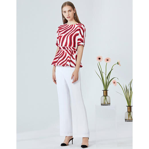 EITIE爱特爱修身显瘦百搭印花收腰小上衣B2013432 商品图2