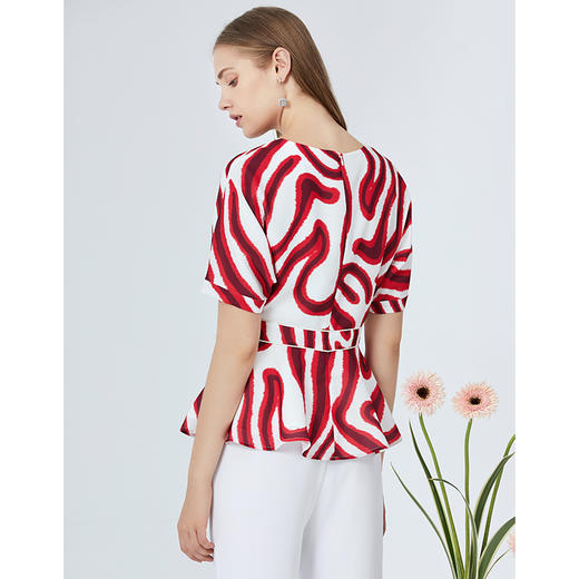 EITIE爱特爱修身显瘦百搭印花收腰小上衣B2013432 商品图3