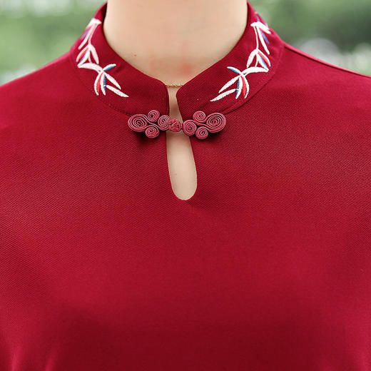 XK-XHR18810妈妈装2020新品 时尚绣花休闲九分袖两件套装 商品图2