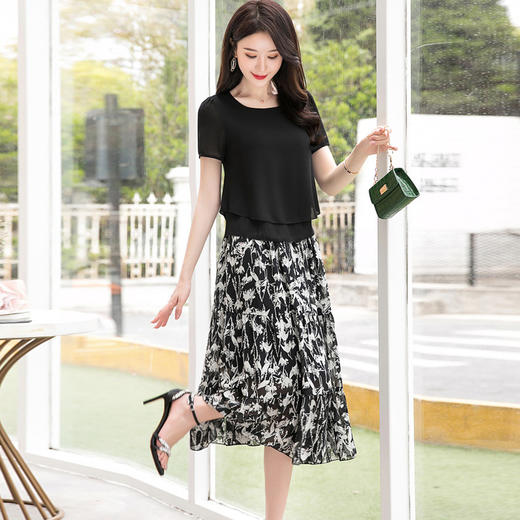 MQ-3164-0191夏季新款气质显瘦洋气碎花雪纺连衣裙两件套YY 商品图1