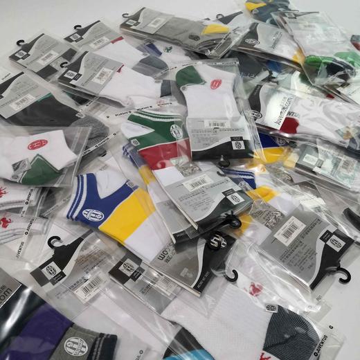 【 手工缝头 袜子】 5双免邮 联系改运费 名门足球俱乐部授权运动袜 全棉长袜 船袜 商品图0