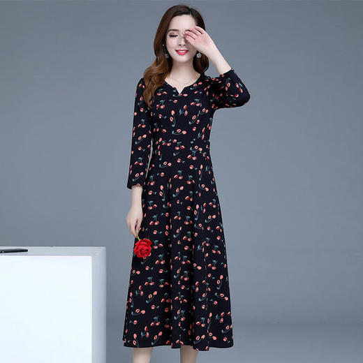 QYM-LFDS-YY813新款修身显瘦优雅连衣裙 商品图1