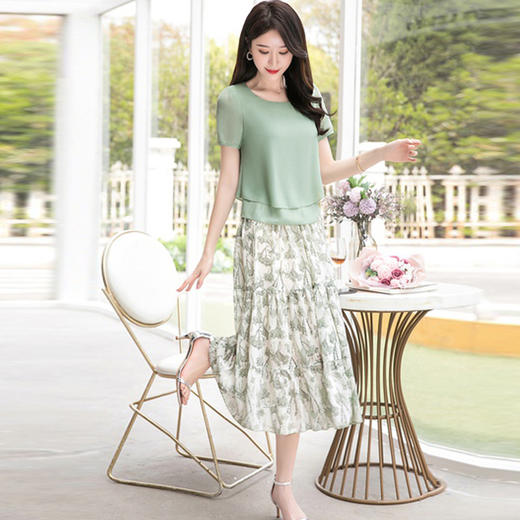 MQ-3164-0191夏季新款气质显瘦洋气碎花雪纺连衣裙两件套YY 商品图3