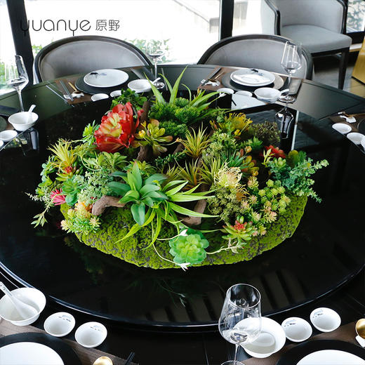 酒店大餐桌转盘中间摆花仿真花圆形圆桌装饰假花摆设绿植多肉餐厅