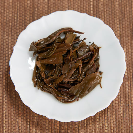 爻牌丨象山7542 生普 勐海普洱生茶 2014年原料 357g 新旧包装随机发货 商品图6