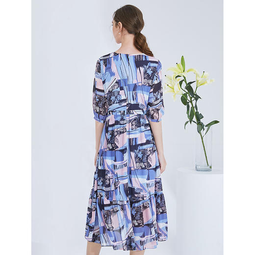 EITIE爱特爱女装夏季新款五分袖优雅不规则印花连衣裙中长款5907636 商品图4