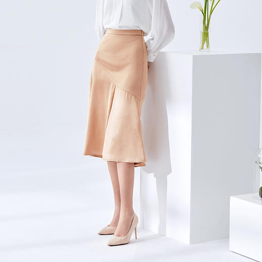 EITIE爱特爱纯色中长A字半裙6106809 商品图2