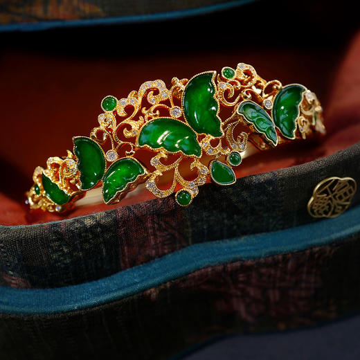 龢盒原创蝶飞花‬舞翡翠18k金镶钻大手镯 商品图3