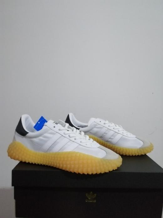 👒小红书爆款 原鞋独立模具开发 原厂网纱面 阿迪达斯/Adidas Kamanda 小Yeezy 生胶刺头底 秀气大方的鞋型 气质修身 货号：EE9090 尺码：36--45 商品图2