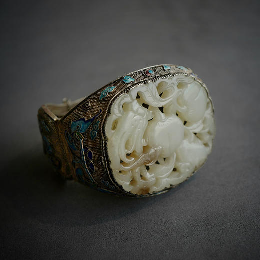 龢盒岁月拾遗清代和田玉雕件三多九如掐丝烧蓝大手镯 商品图0