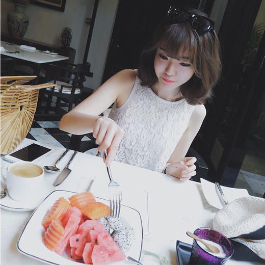 金蘑菇菇 不退不换，孤品断码  秘密花园仙白蕾丝连衣裙 显瘦假两件 商品图4