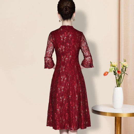 LC-1938妈妈装新款 气质阔太太复古蕾丝刺绣连衣裙 商品图3