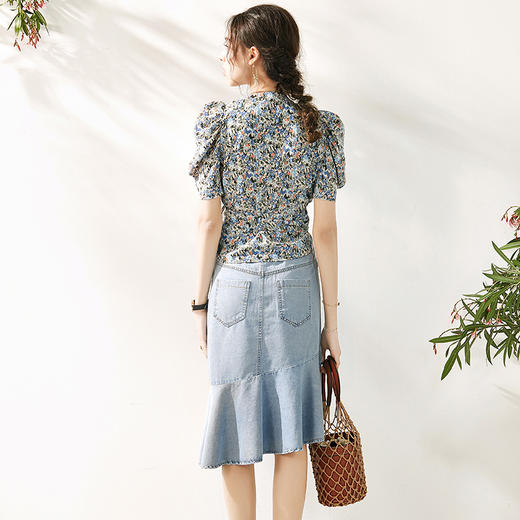 WLZD-2005204法式小众复古碎花绑带上衣+牛仔半身裙两件套装 商品图2