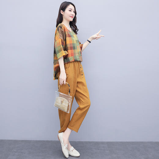 WZNH-JMLS2068新款百搭减龄简单大方时尚修身两件套 商品图3