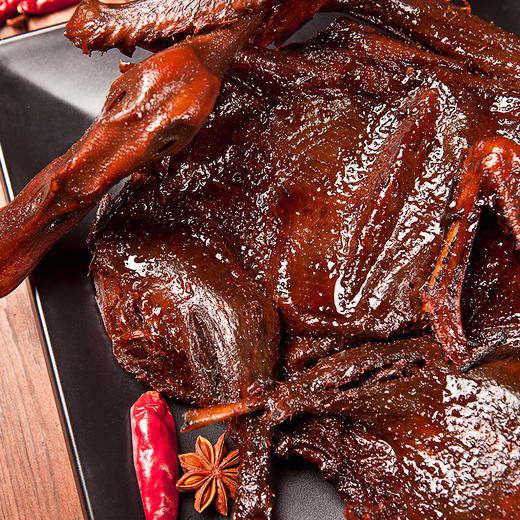 湖南酱板鸭正宗湖南特产香特辣小吃零食益阳长沙常德酱板鸭肉风干