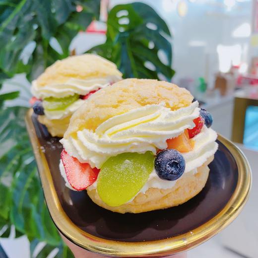 清凉夏日酥皮大泡芙进口奶油77新鲜水果